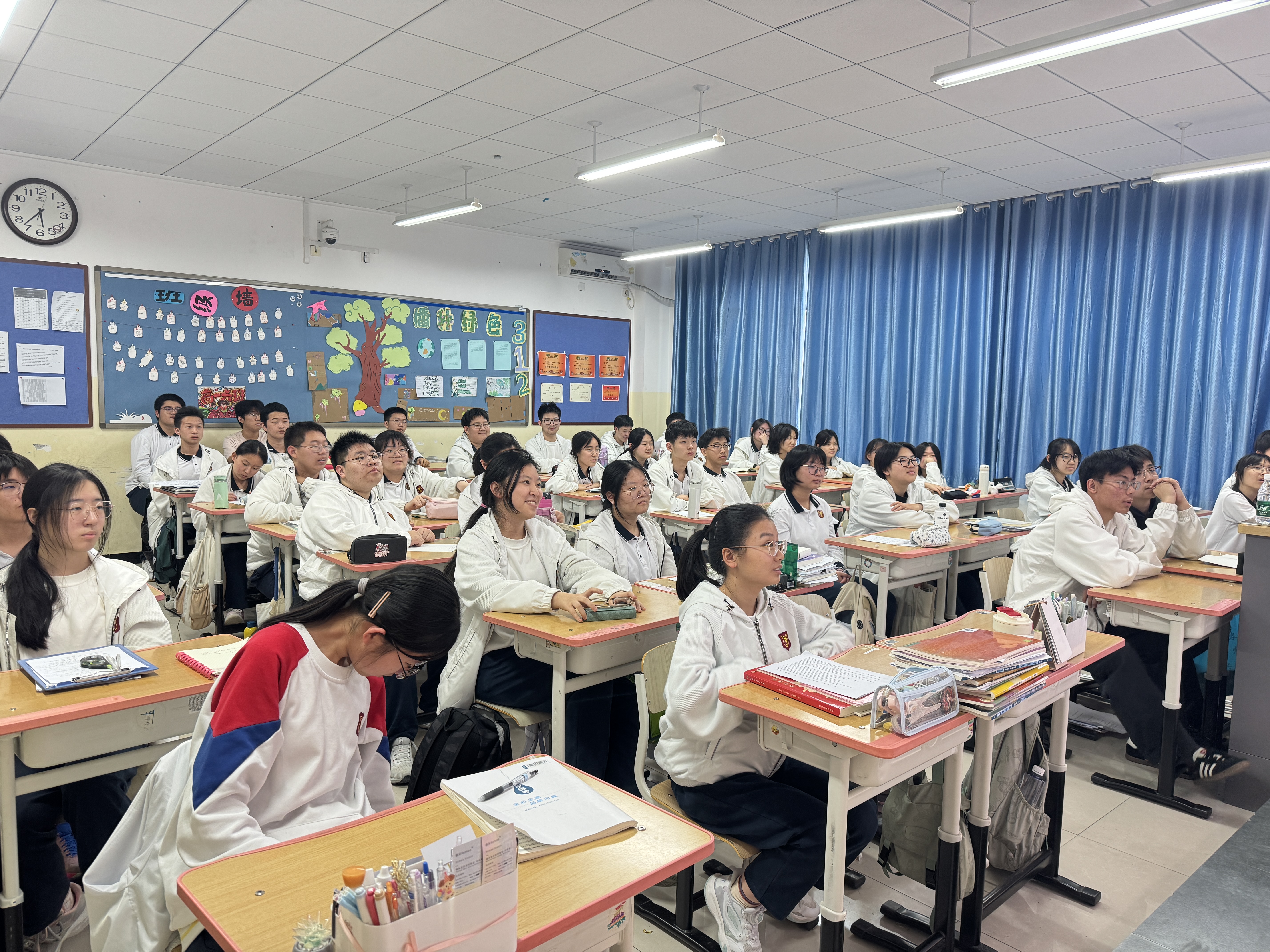 1744956961875537.jpg 1744956961875537.jpg